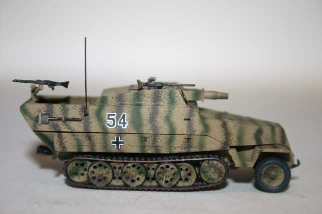 n) Sd.Kfz.251/9 Ausf.D spt